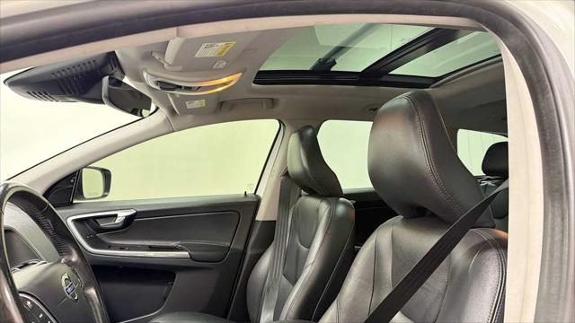 2016 Volvo XC60 T5 Platinum