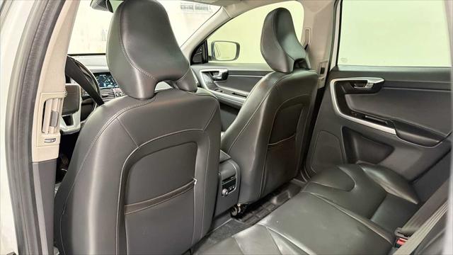 2016 Volvo XC60 T5 Platinum