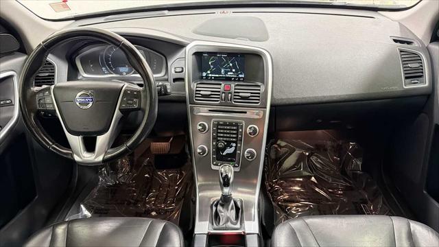 2016 Volvo XC60 T5 Platinum