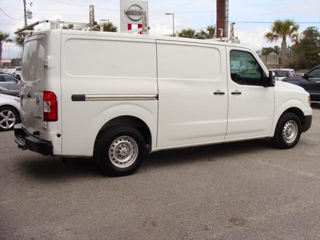 2018 Nissan 2500 S V8