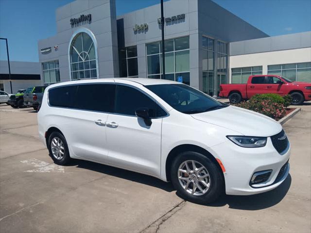 2025 Chrysler Pacifica PACIFICA SELECT
