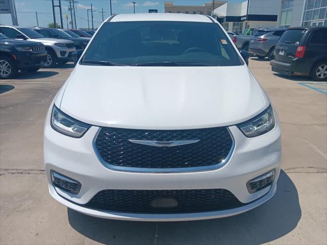 2025 Chrysler Pacifica PACIFICA SELECT