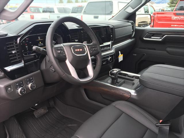 2025 GMC Sierra 1500 4WD Crew Cab Short Box SLT