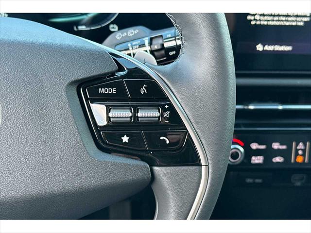2025 Kia Niro Plug-In Hybrid EX