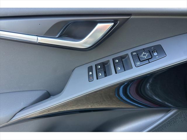 2025 Kia Niro Plug-In Hybrid EX