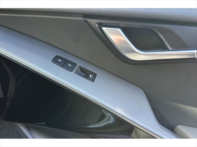 2025 Kia Niro Plug-In Hybrid EX