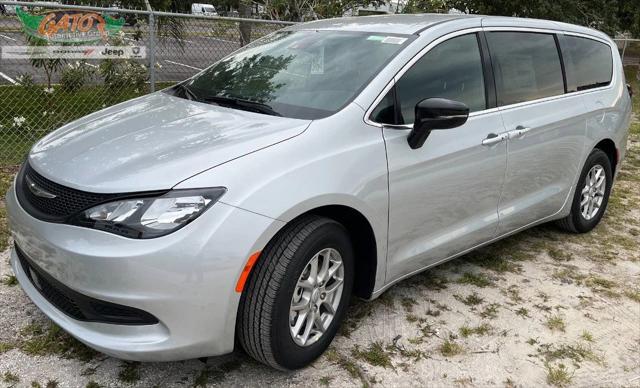2025 Chrysler Voyager VOYAGER LX