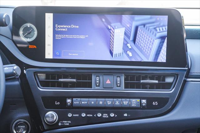 2025 Lexus ES 300h FWD