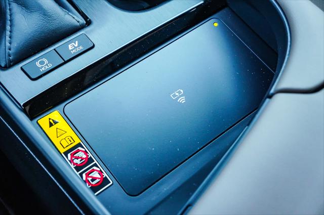 2025 Lexus ES 300h FWD