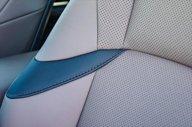 2025 Lexus ES 300h FWD