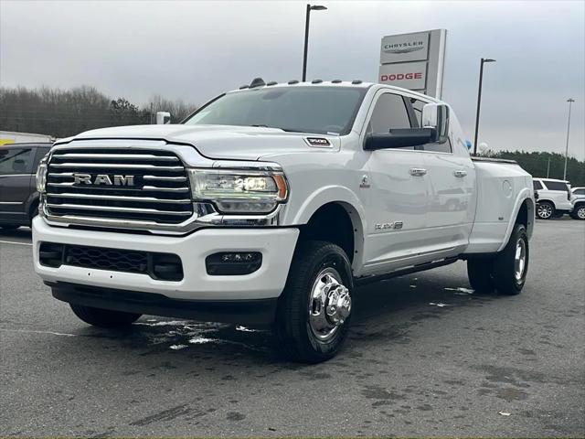 2022 RAM 3500 Limited Longhorn Mega Cab 4x4 64 Box
