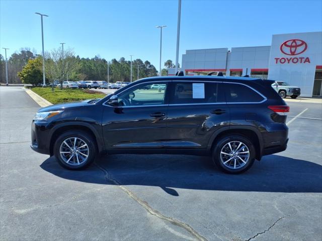 2019 Toyota Highlander SE