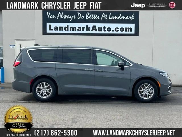 2023 Chrysler Pacifica Touring L
