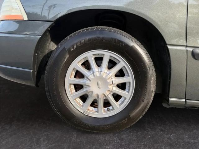 2003 Ford Windstar LX