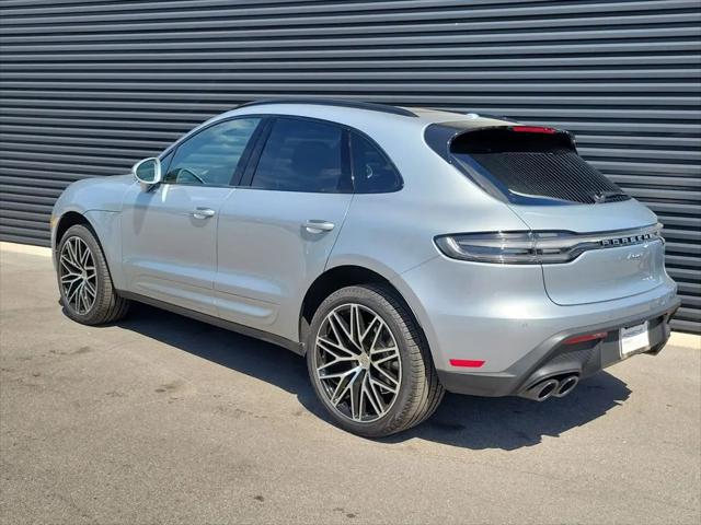 2025 Porsche Macan T