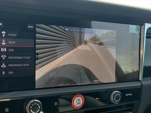 2025 Porsche Macan T