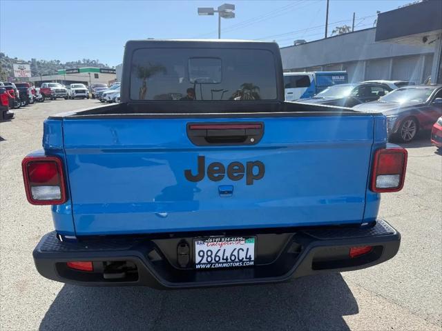 2023 Jeep Gladiator Sport
