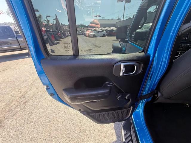2023 Jeep Gladiator Sport