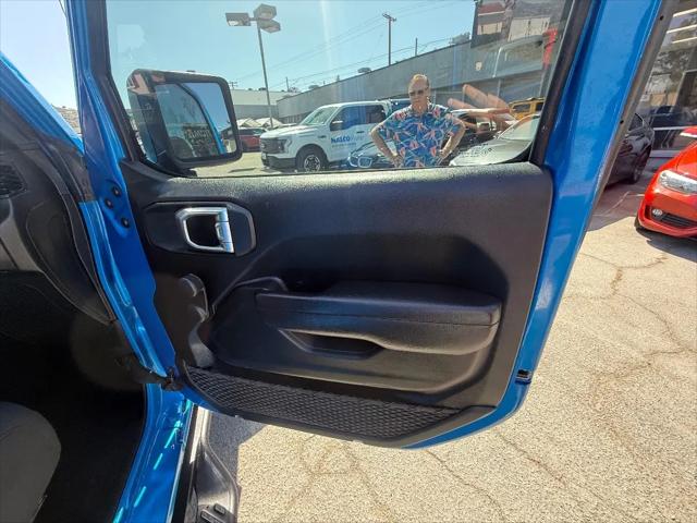 2023 Jeep Gladiator Sport
