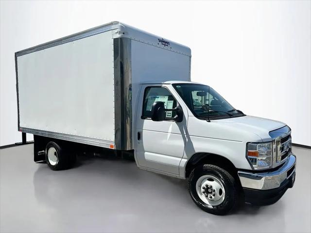 2025 Ford E-350 Cutaway E-Series Cutaway for sale in Pasco, WA