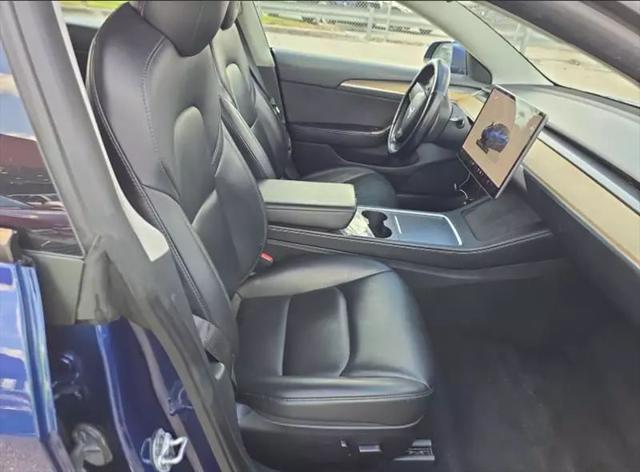 2022 Tesla Model 3 Rear-Wheel Drive