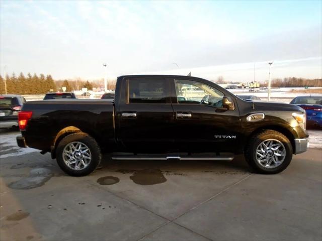 2017 Nissan Titan SV
