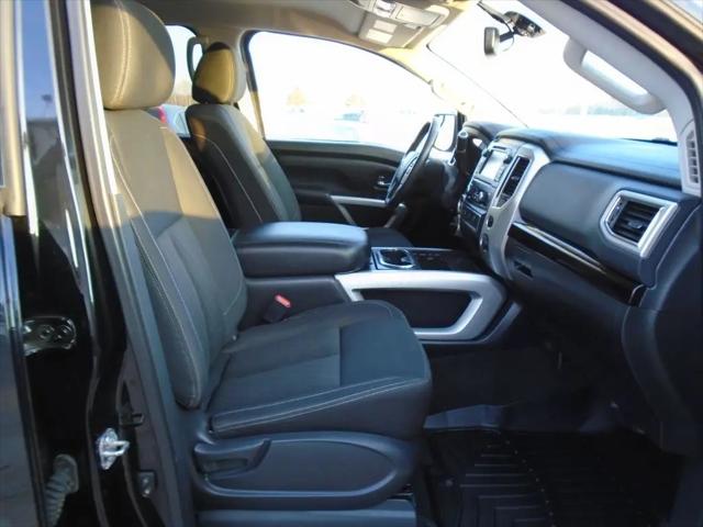 2017 Nissan Titan SV