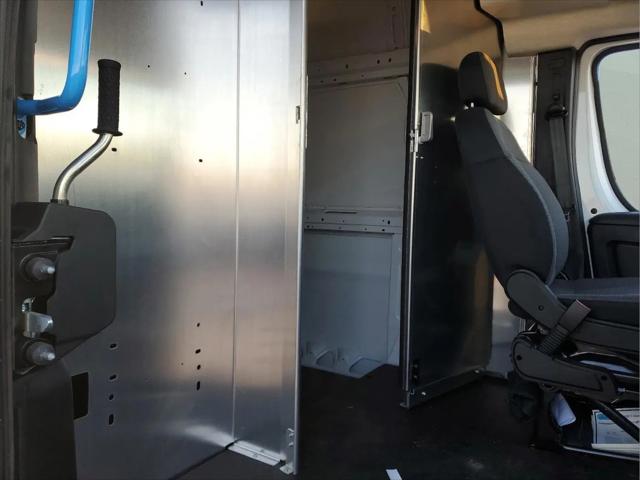 2025 Ram ProMaster Step Van Super High Roof 159" WB EXT