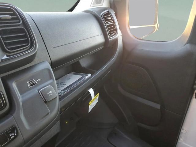 2025 Ram ProMaster Step Van Super High Roof 159" WB EXT