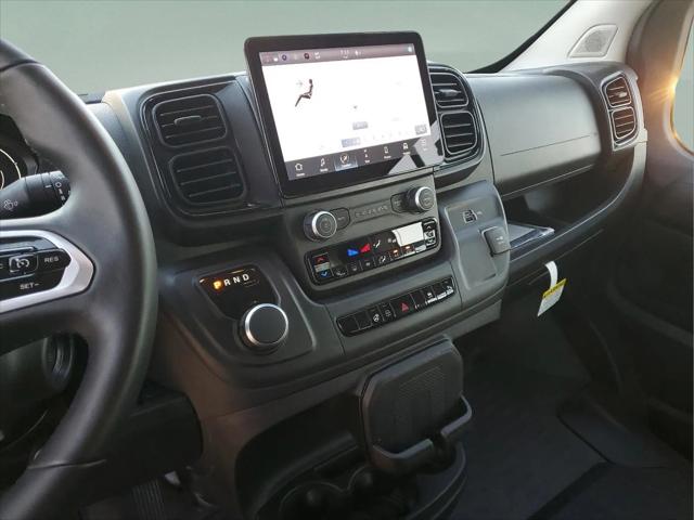 2025 Ram ProMaster Step Van Super High Roof 159" WB EXT