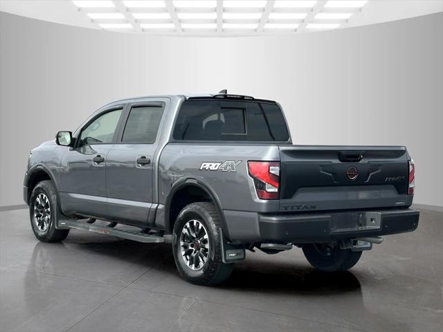 2024 Nissan TITAN Crew Cab PRO-4X 4x4