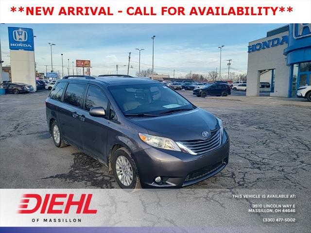 2017 Toyota Sienna XLE 8 Passenger