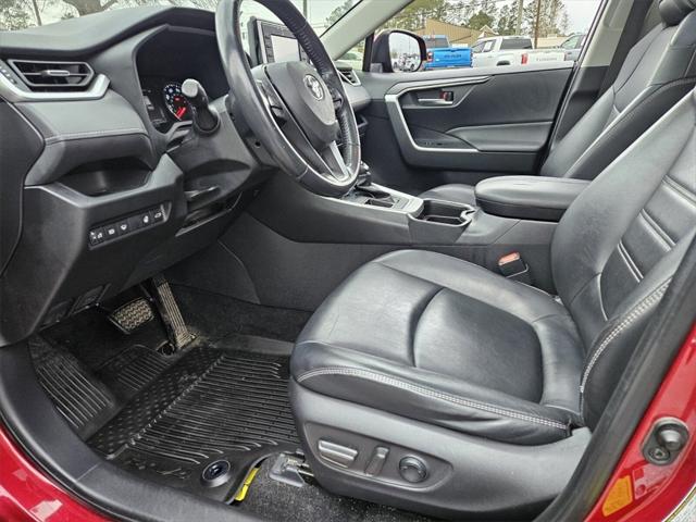 2020 Toyota RAV4 XLE Premium