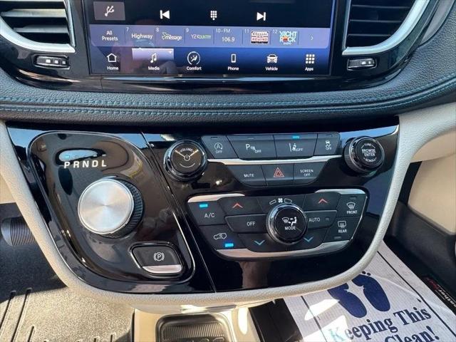 2021 Chrysler Pacifica Touring L