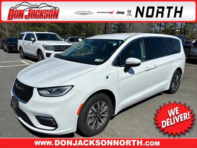 2023 Chrysler Pacifica Hybrid Touring L