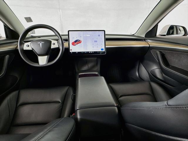 2021 Tesla Model 3 Standard Range Plus Rear-Wheel Drive