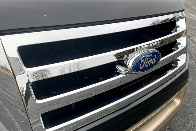 Used 2013 Ford Expedition For Sale in OLIVE BRANCH, MS