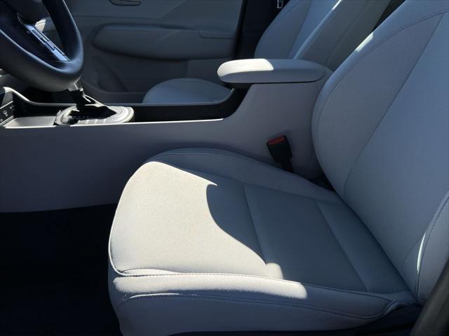 2025 Hyundai Kona SE