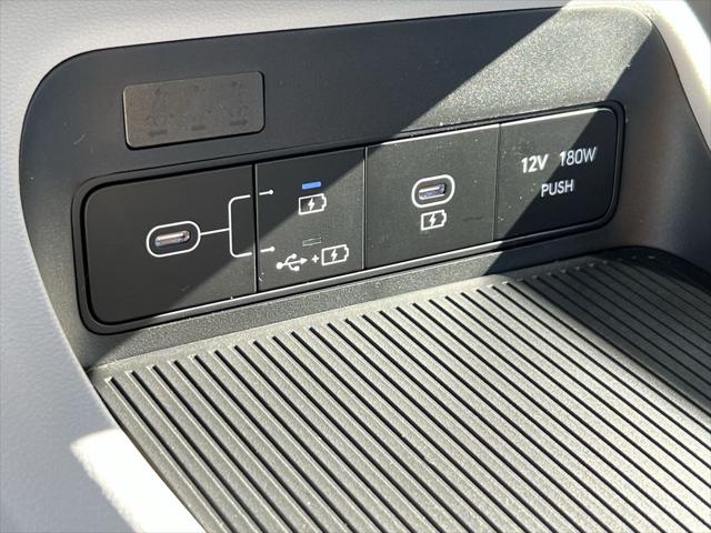 2025 Hyundai Kona SE