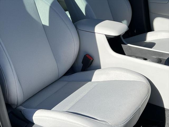 2025 Hyundai Kona SE