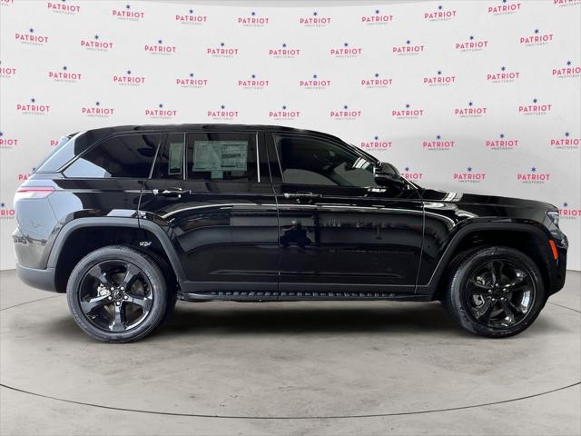 2025 Jeep Grand Cherokee GRAND CHEROKEE ALTITUDE 4X4