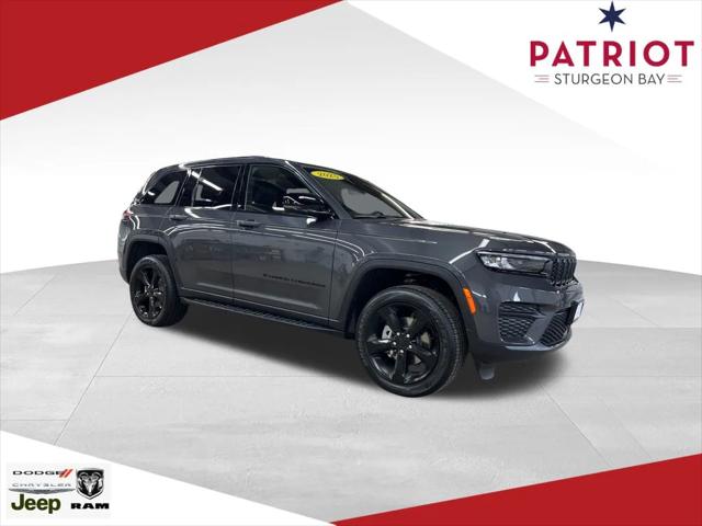 2025 Jeep Grand Cherokee GRAND CHEROKEE ALTITUDE 4X4