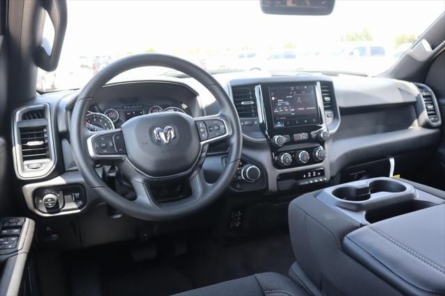 2025 RAM Ram 1500 RAM 1500 TRADESMAN QUAD CAB 4X4 64 BOX
