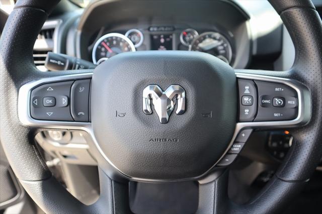 2025 RAM Ram 1500 RAM 1500 TRADESMAN QUAD CAB 4X4 64 BOX