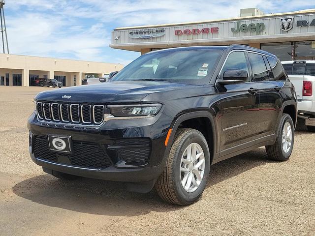 2025 Jeep Grand Cherokee GRAND CHEROKEE LAREDO X 4X4
