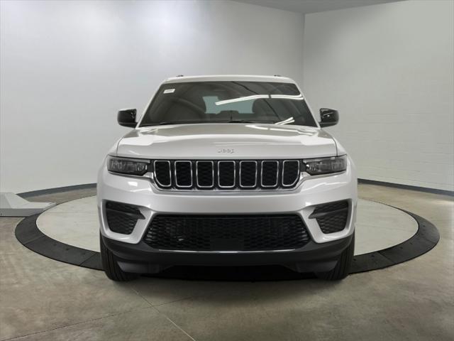 2025 Jeep Grand Cherokee GRAND CHEROKEE LAREDO X 4X2