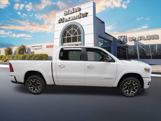 2025 RAM Ram 1500 RAM 1500 LARAMIE CREW CAB 4X4 57 BOX