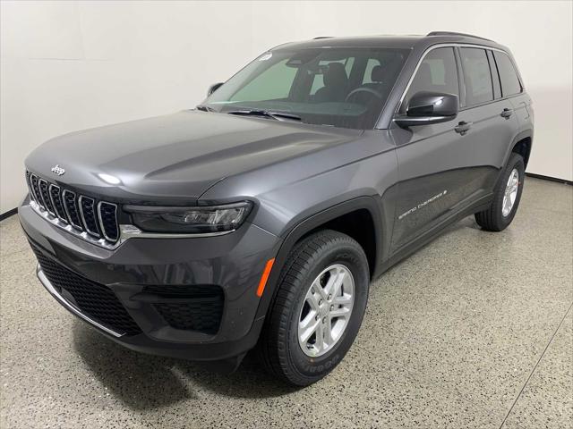 2025 Jeep Grand Cherokee GRAND CHEROKEE LAREDO 4X2