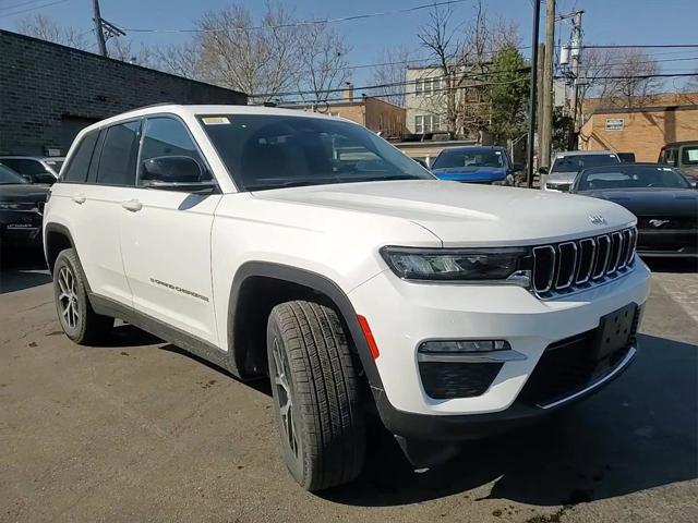 2025 Jeep Grand Cherokee GRAND CHEROKEE LIMITED 4X4
