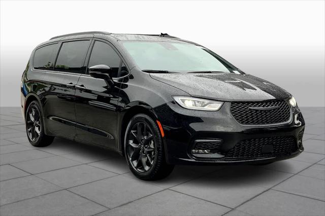 2025 Chrysler Pacifica PACIFICA LIMITED